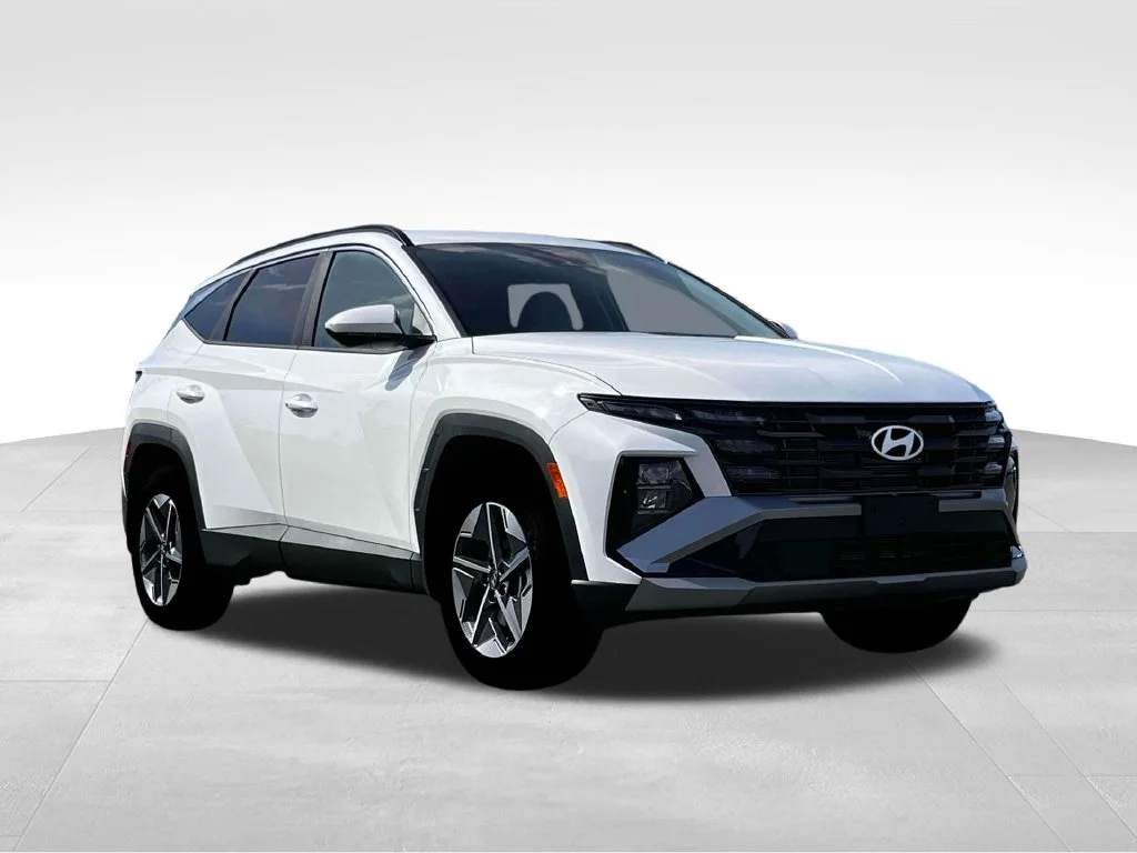 Used 2026 White Hyundai SEL image 13