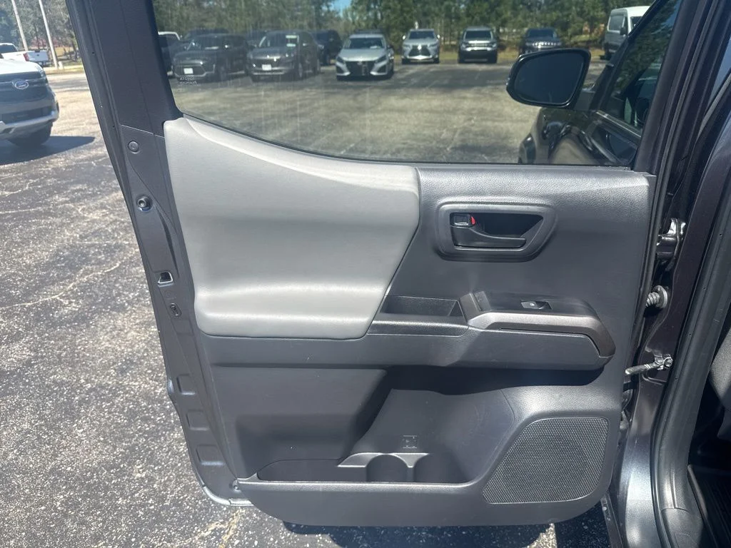 2023 Toyota Tacoma SR5 - Photo 24