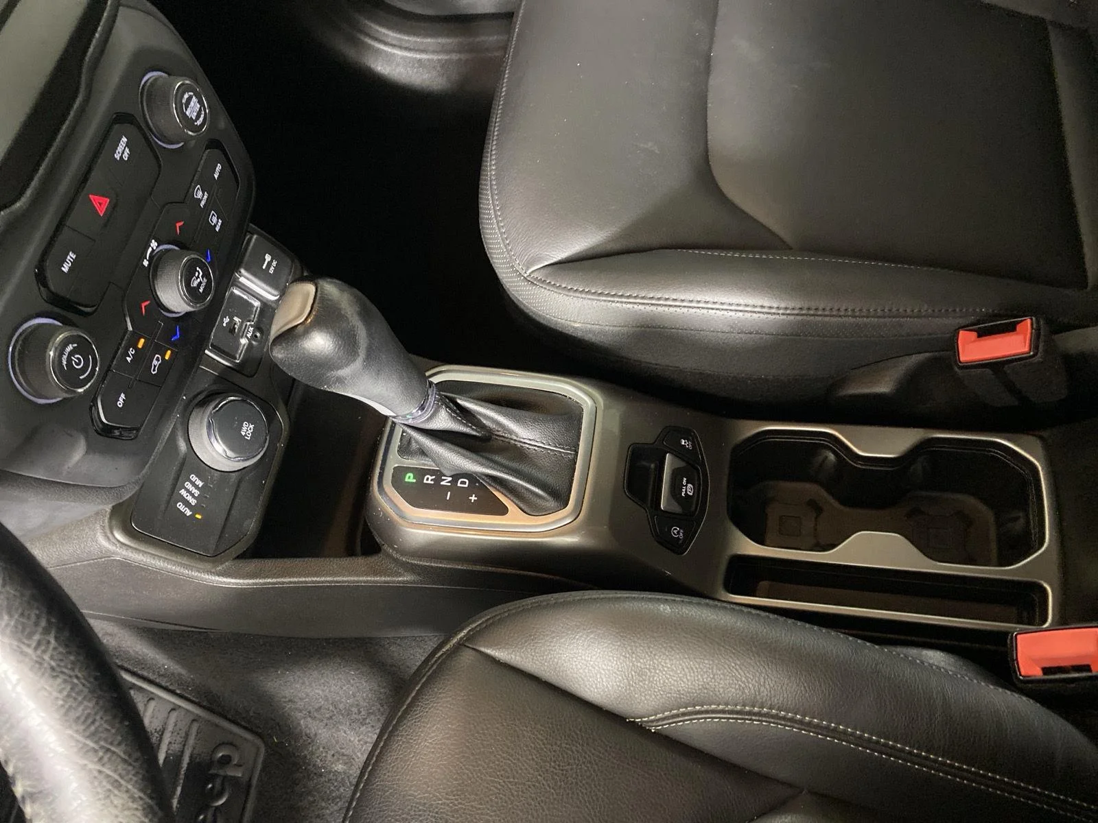 Used 2020 Sting-Gray Clearcoat Jeep Limited image 22