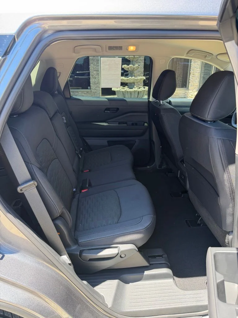 Used 2025 Gray Nissan SV image 24