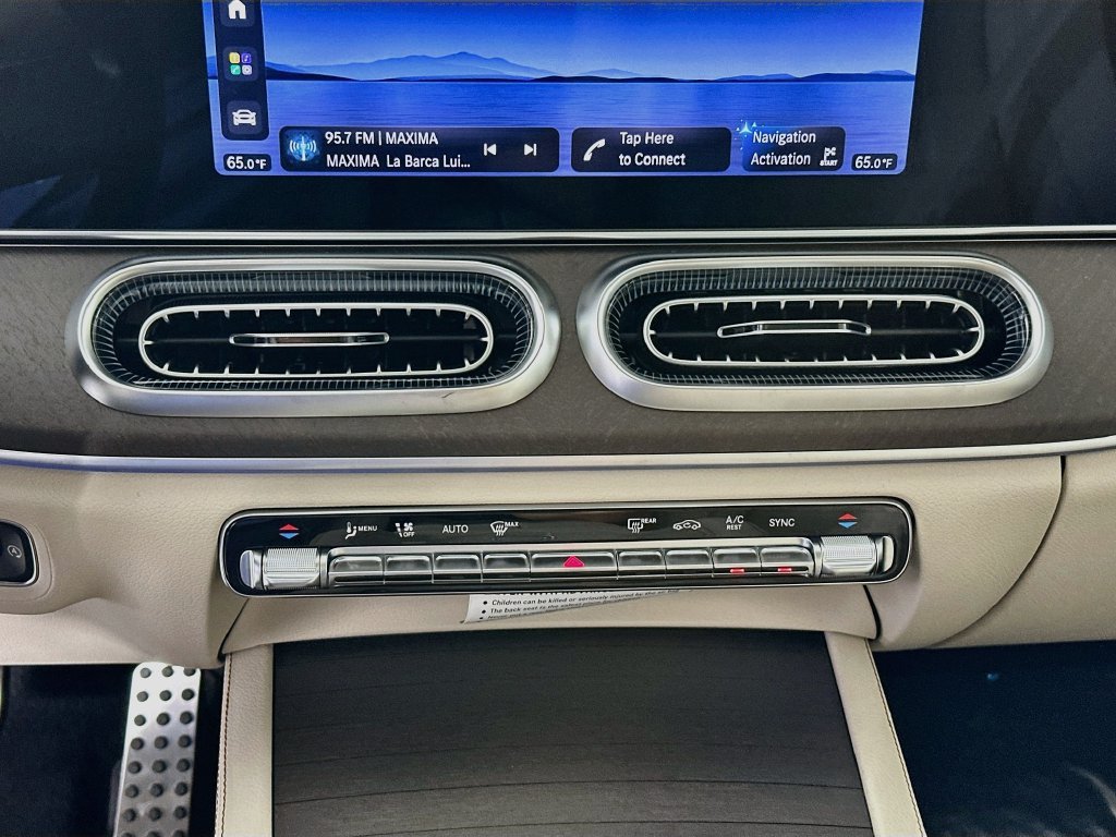 New 2027 MANUFAKTUR Patagonia Red Metallic Mercedes-Benz GLS 450 image 49