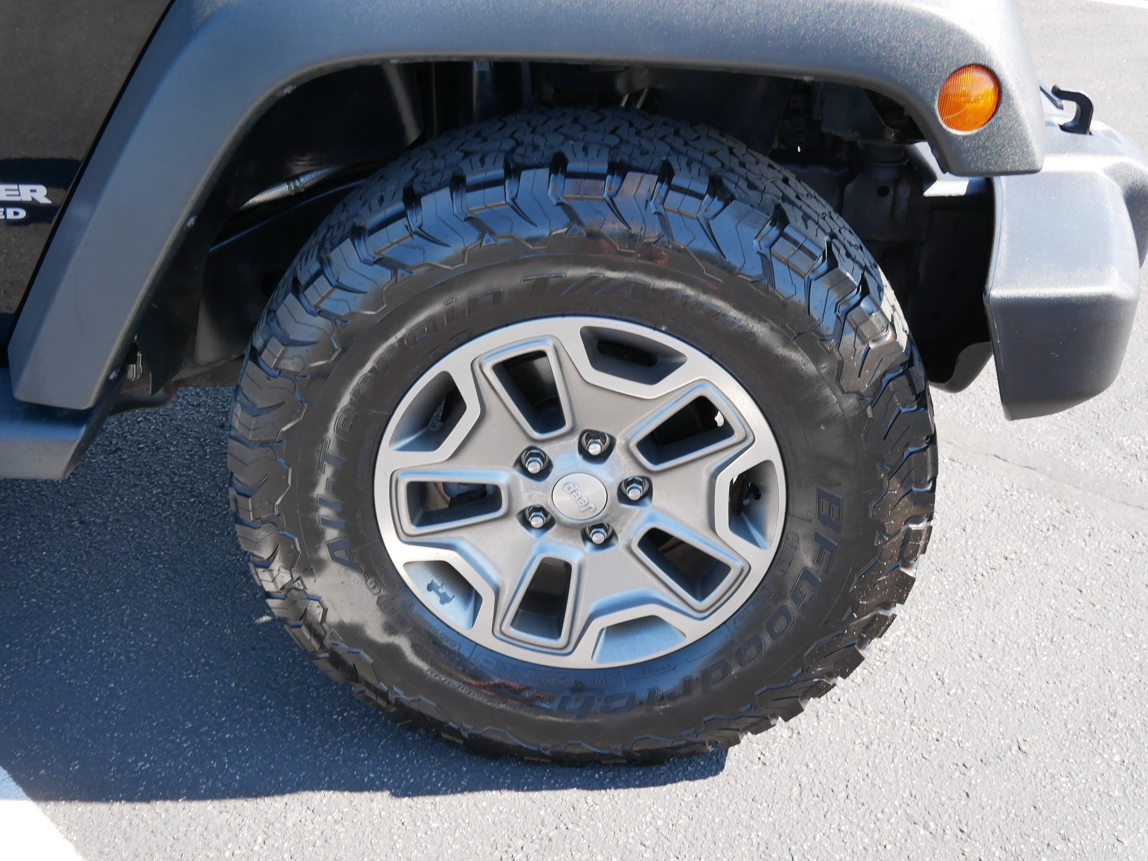 Used 2015 Black Clearcoat Jeep Rubicon image 15
