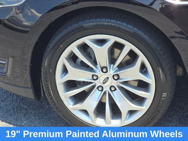 Used 2016 Black Ford Limited image 29