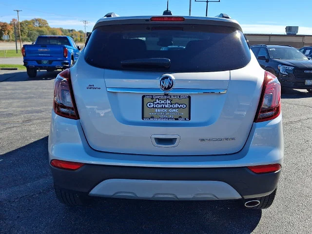 Used 2020 Silver Buick Preferred image 5