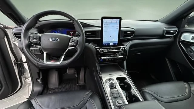 Used 2023 White Ford ST image 17