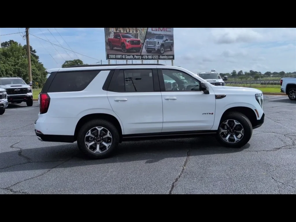 New 2026 Summit White GMC AT4 Ultimate image 33