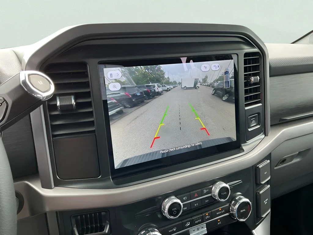 Used 2025 Gray Ford XLT image 33
