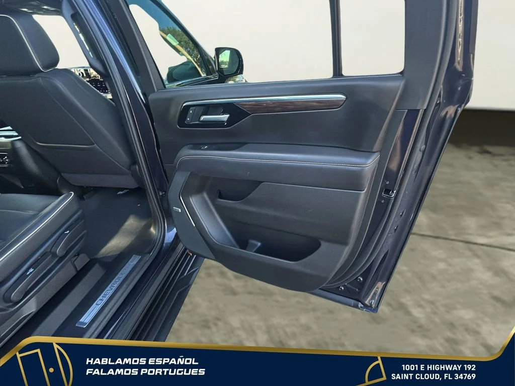 Used 2025 Dark Ash Metallic Chevrolet Premier image 30