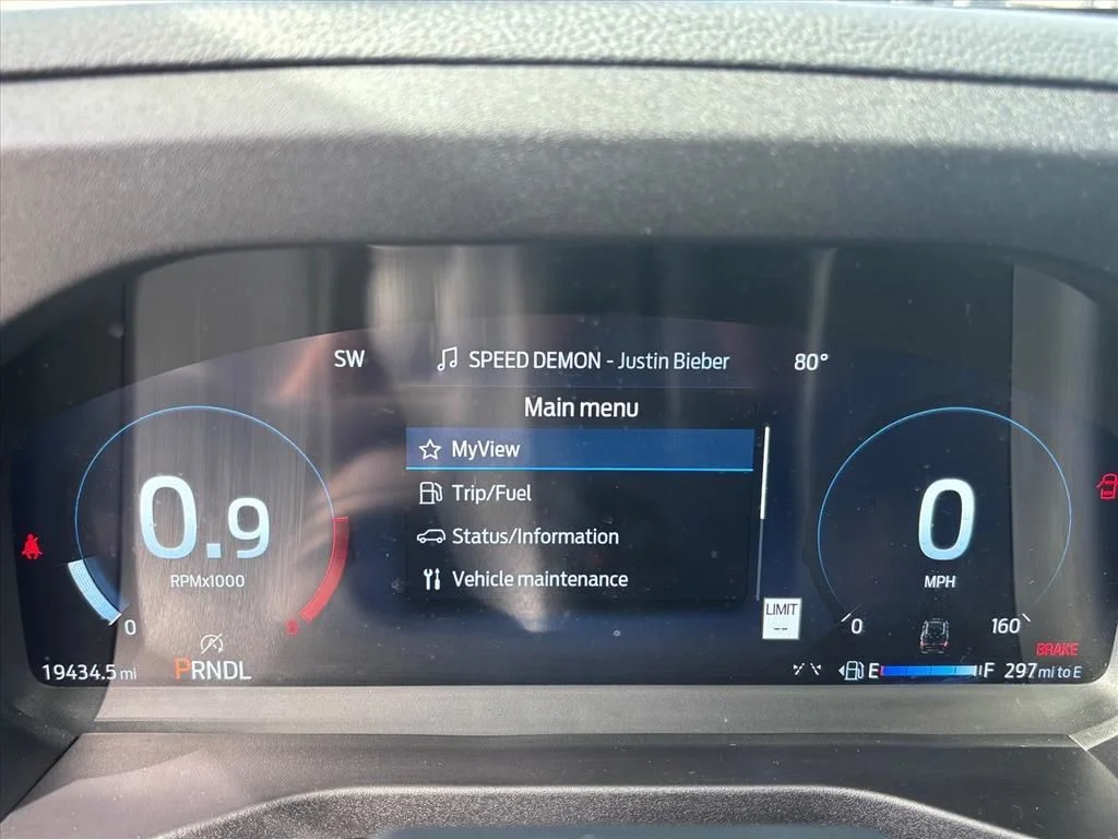 Used 2025 Black Ford Platinum image 8