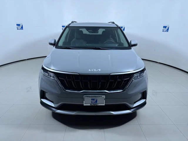 Used 2022 CERAMIC SILVER Kia LX image 3