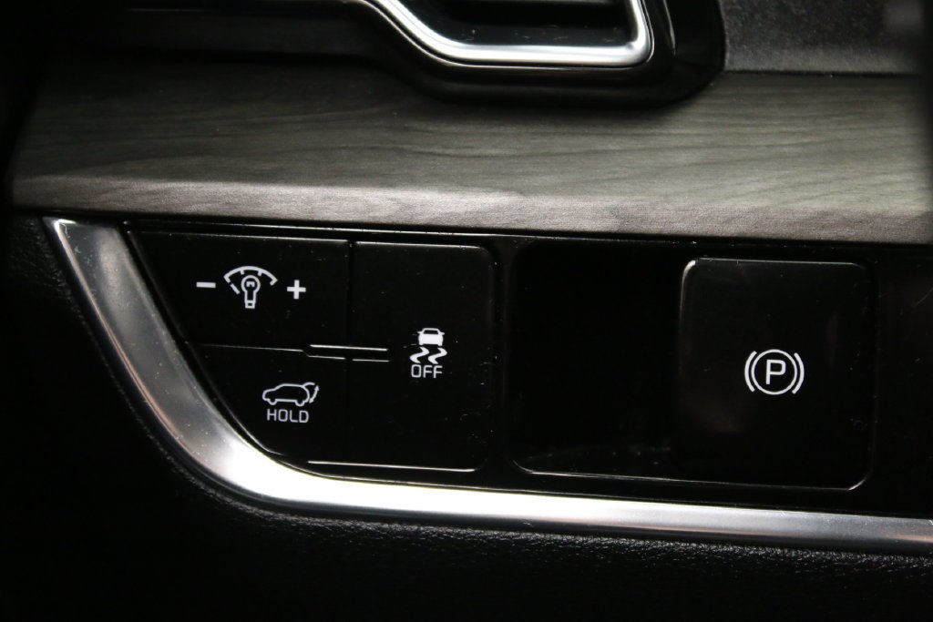 Used 2023 Gray Kia X-Line image 18
