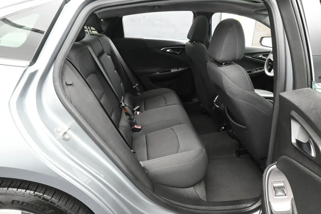 Used 2024 Sterling Gray Metallic Chevrolet LT image 34