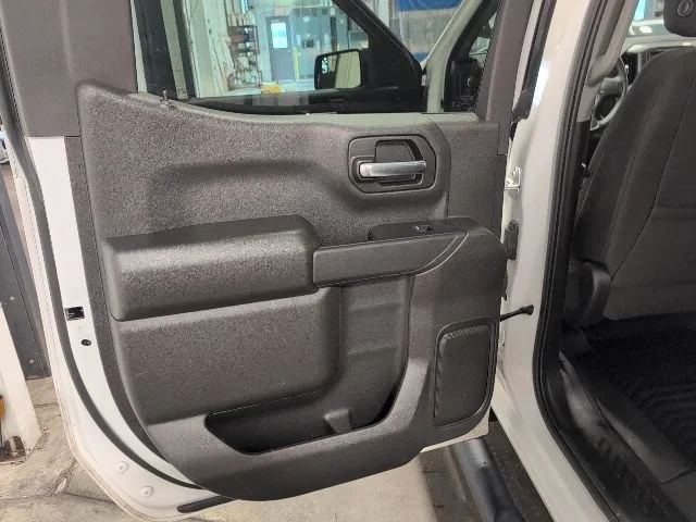 Used 2024 Summit White Chevrolet Custom Trail Boss image 23
