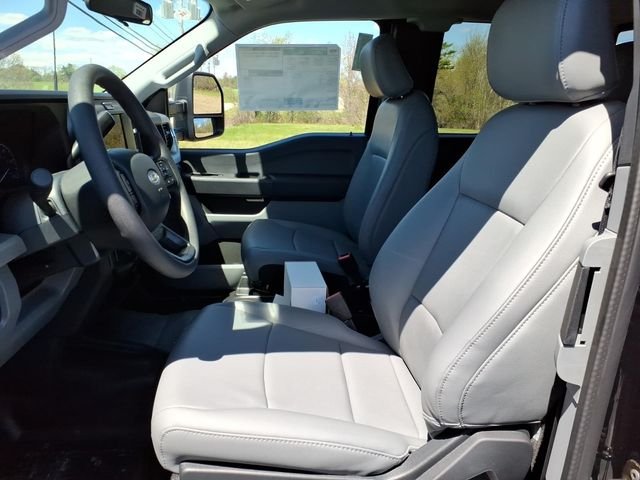 New 2026 Agate Black Metallic Ford F-550® XL image 9