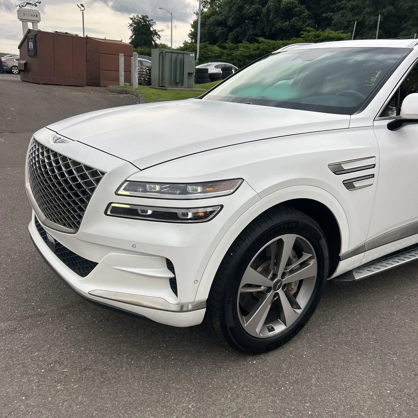 Used 2023 Matterhorn White Genesis PRESTIGE image 3