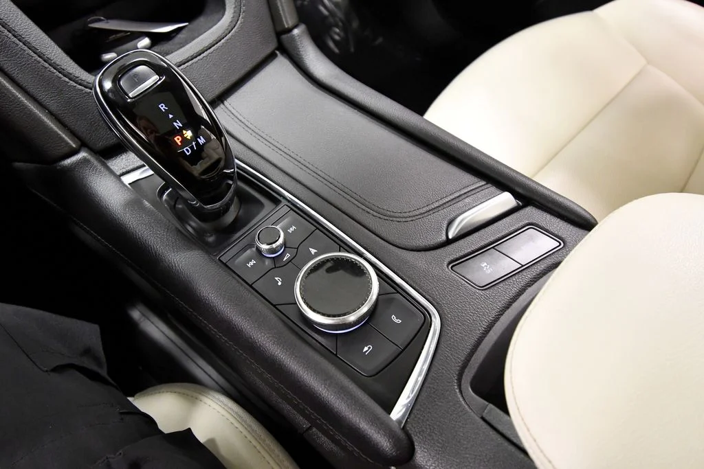 Used 2023 White Cadillac Sport image 29