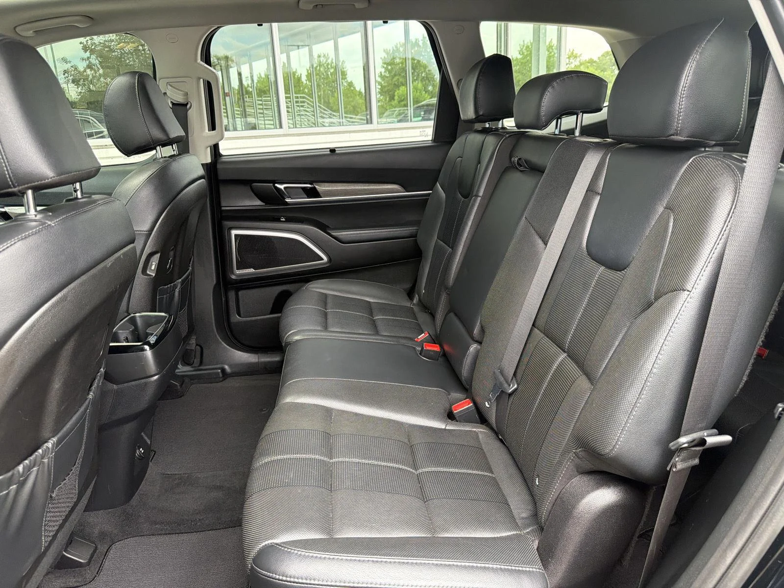 Used 2020 Ebony Black Kia EX image 40