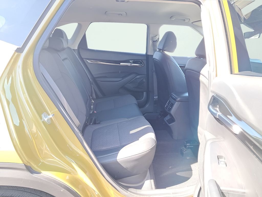 Used 2024 Green Kia S image 16