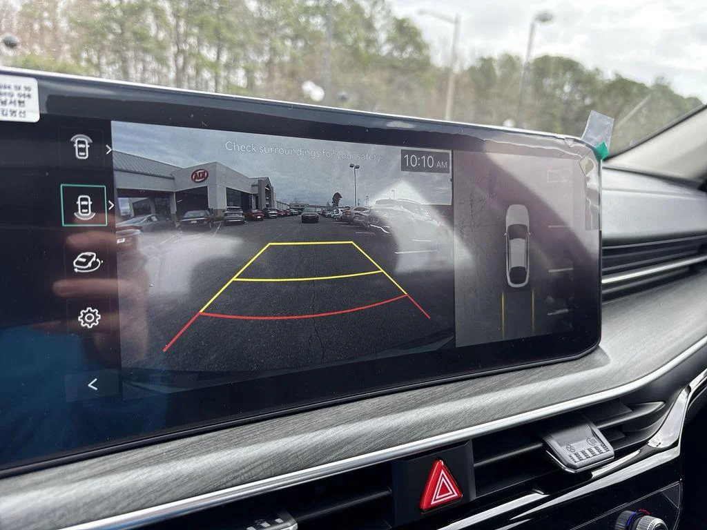 2025 Kia K5 EX - Photo 22