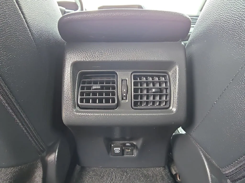 Used 2025  Toyota SE image 33