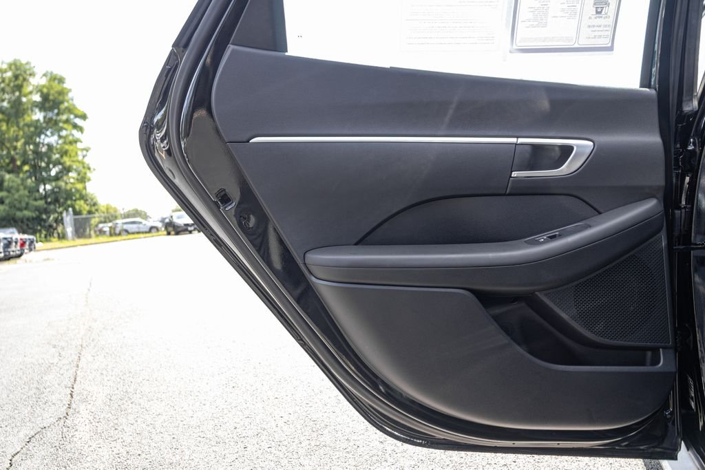 Certified Used 2023 Black Hyundai SE image 29