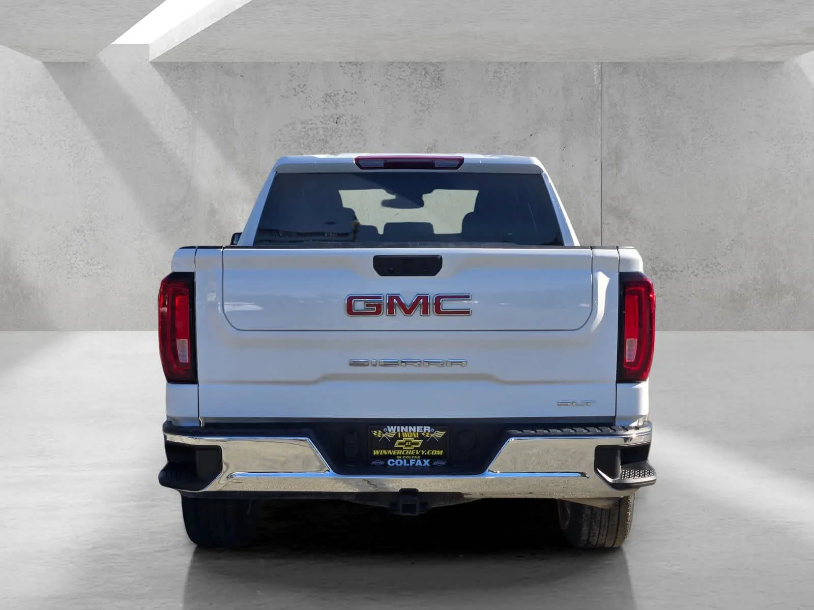 Used 2024 Summit White GMC SLT image 5