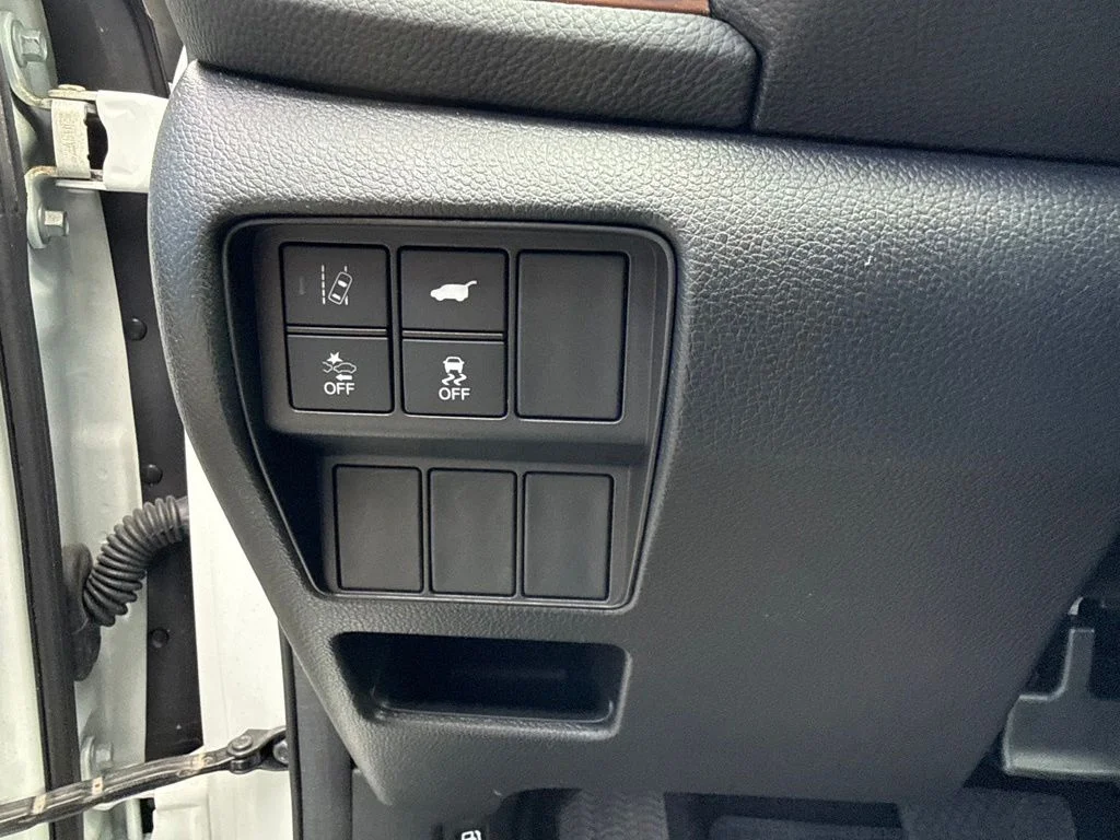 Used 2019 Platinum White Pearl Honda Touring image 17