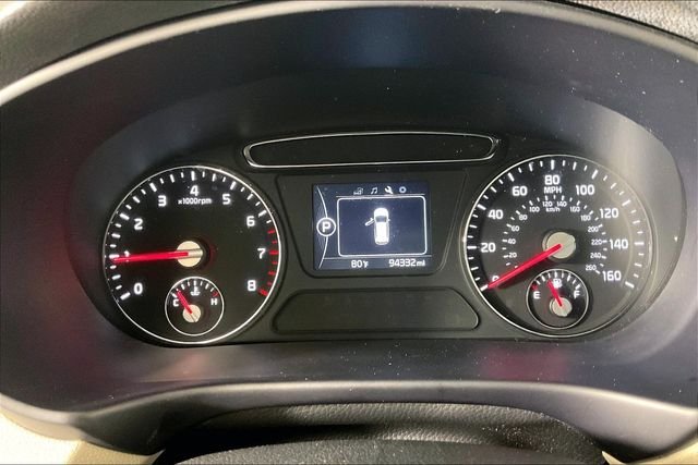 Used 2017 White Kia LX image 12