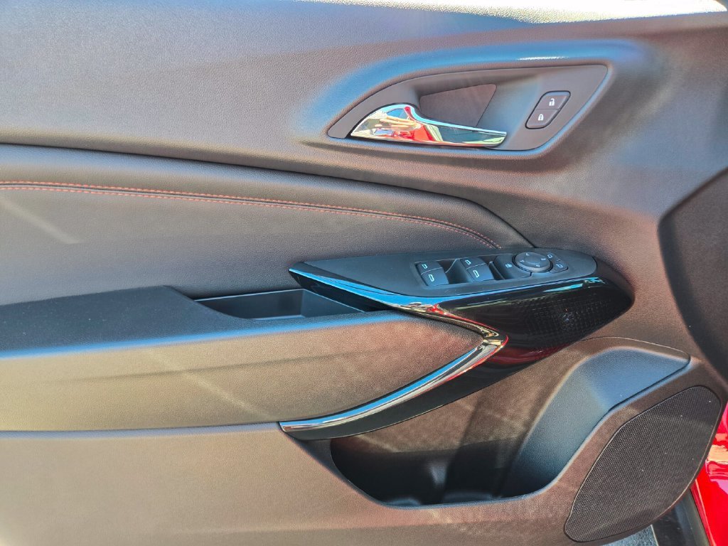 2026 Chevrolet Trax RS - Photo 9