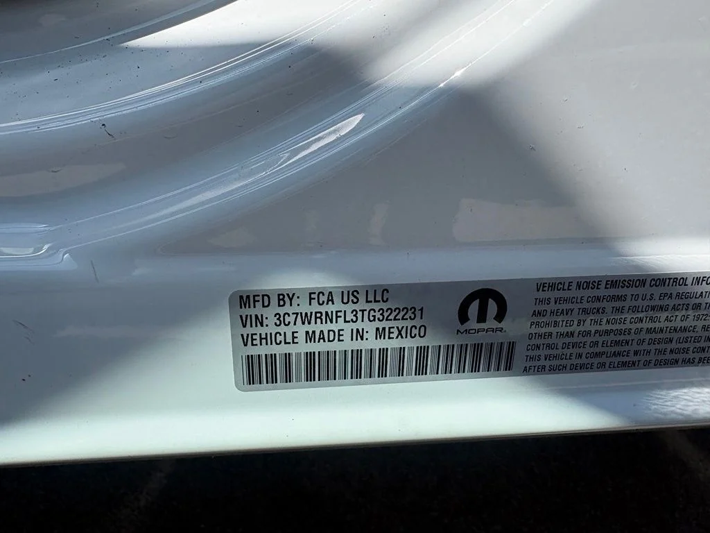 New 2026 Bright White Clear-Coat Exterior Paint RAM Tradesman image 30
