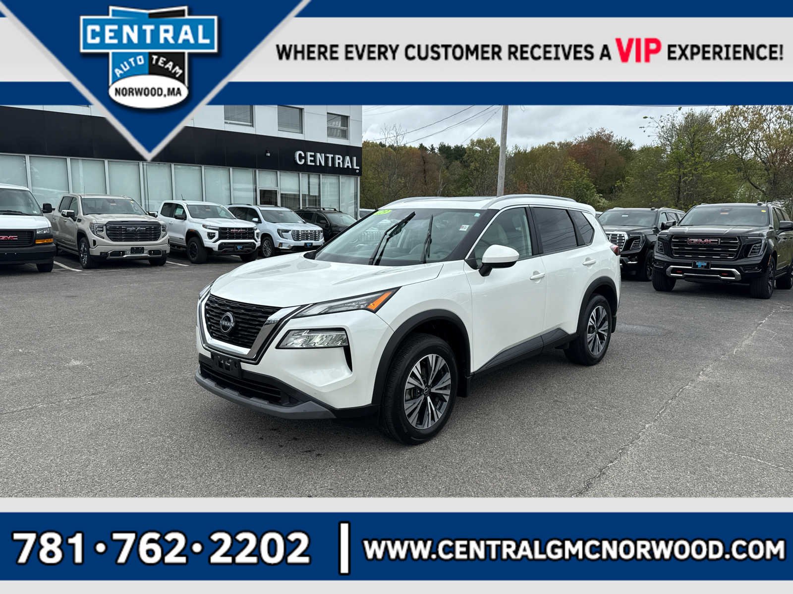 2023 Nissan Rogue SV AWD's photo