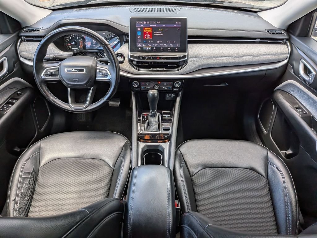 Certified Used 2022 Gray Jeep Latitude image 20