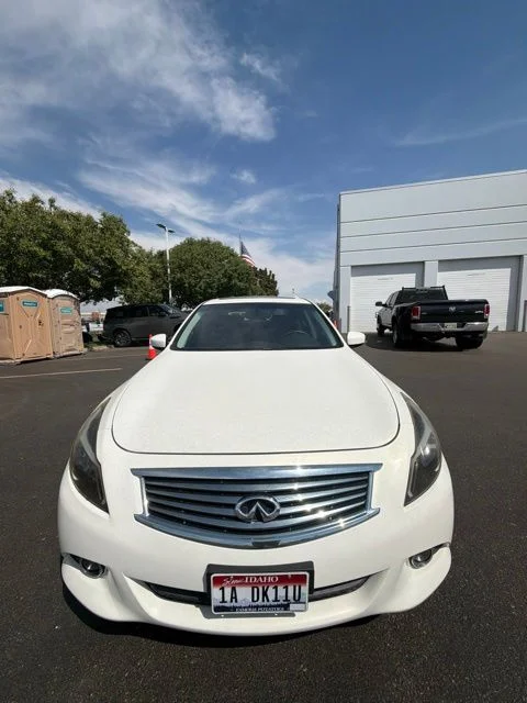 Used 2013 White INFINITI X image 4