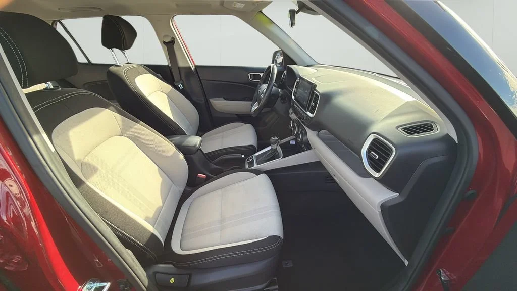 Used 2025 Red Hyundai SEL image 14
