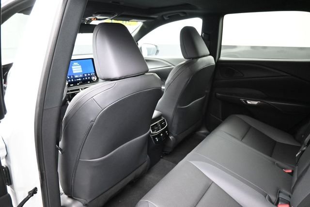 Used 2024 White Lexus 350 Premium image 17