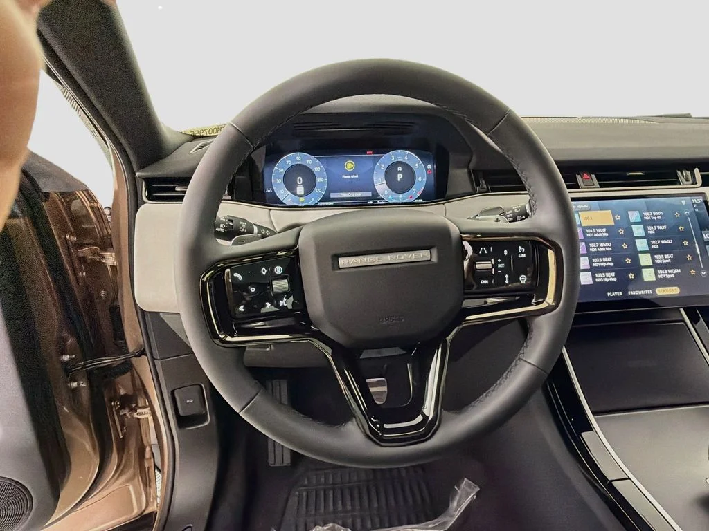 New 2026 Corinthian Bronze Land Rover Hoxton Edition image 11