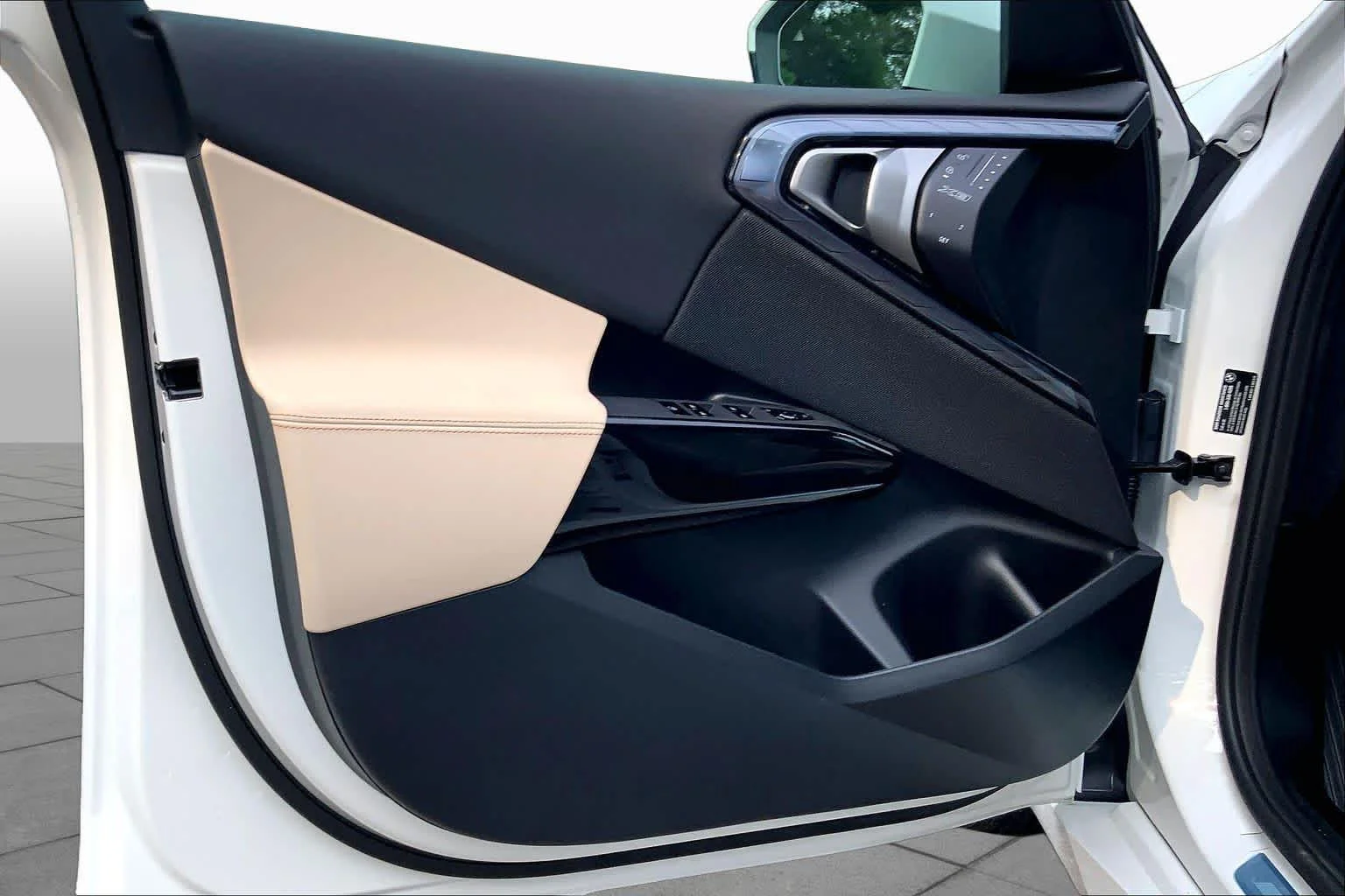 New 2026 Alpine White BMW 30 xDrive image 10