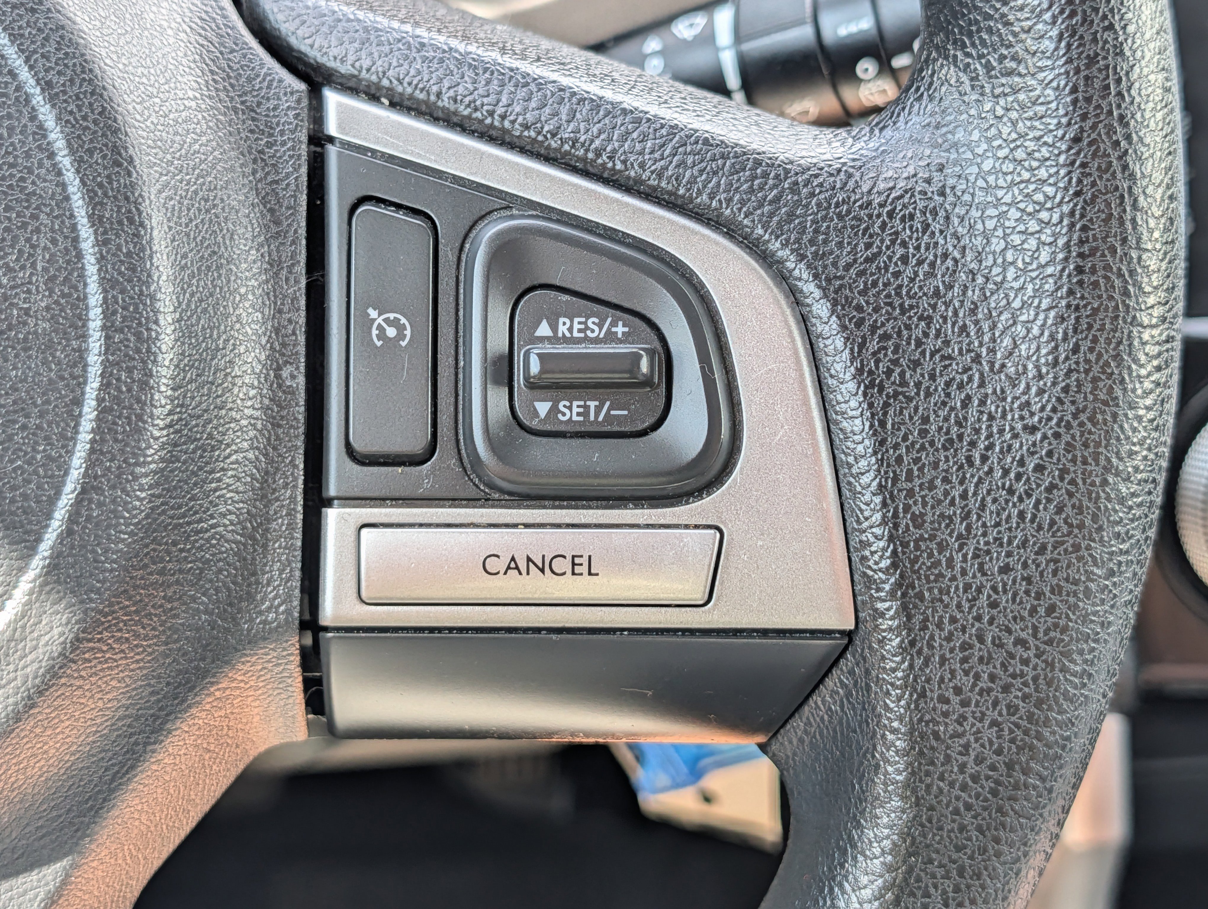 Used 2018 Crystal White Pearl Subaru Premium image 30