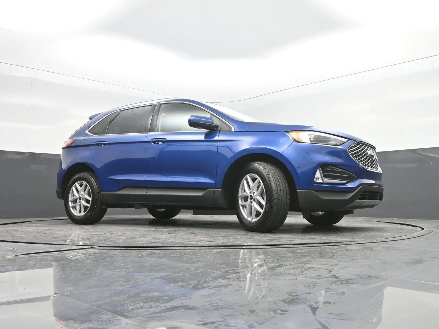 Used 2024 Atlas Blue Ford SEL image 34