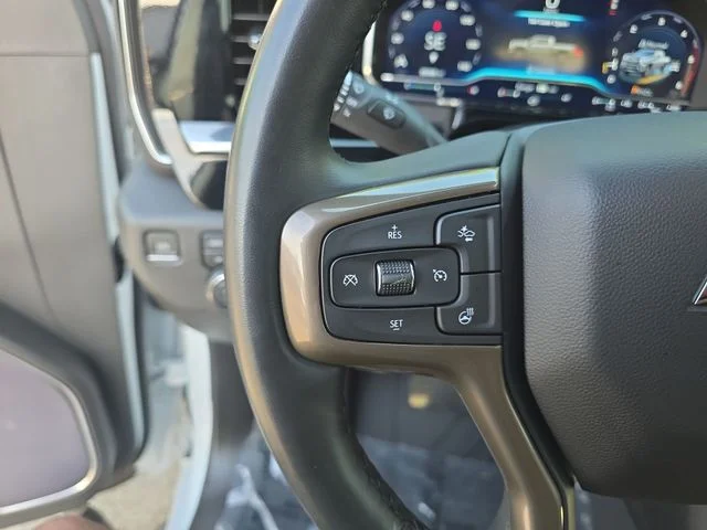 Used 2024 White Chevrolet High Country image 17