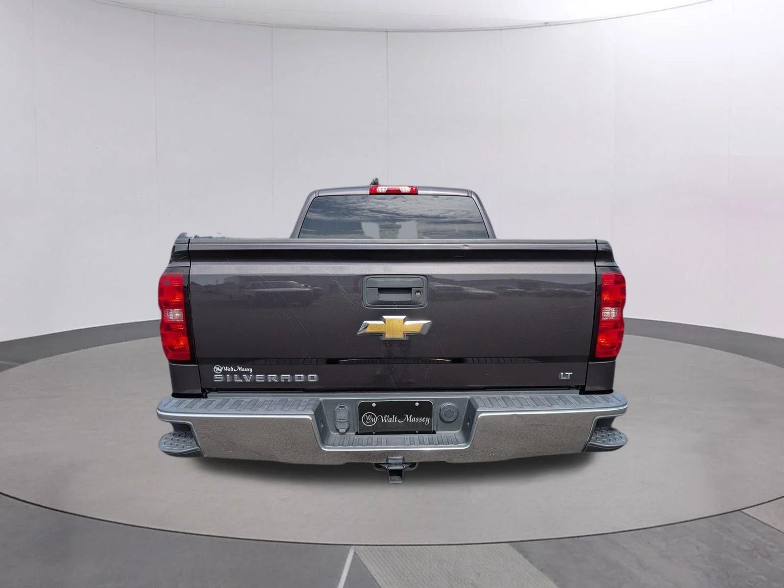 Used 2016 TUNGSTEN METALLIC Chevrolet LT image 4