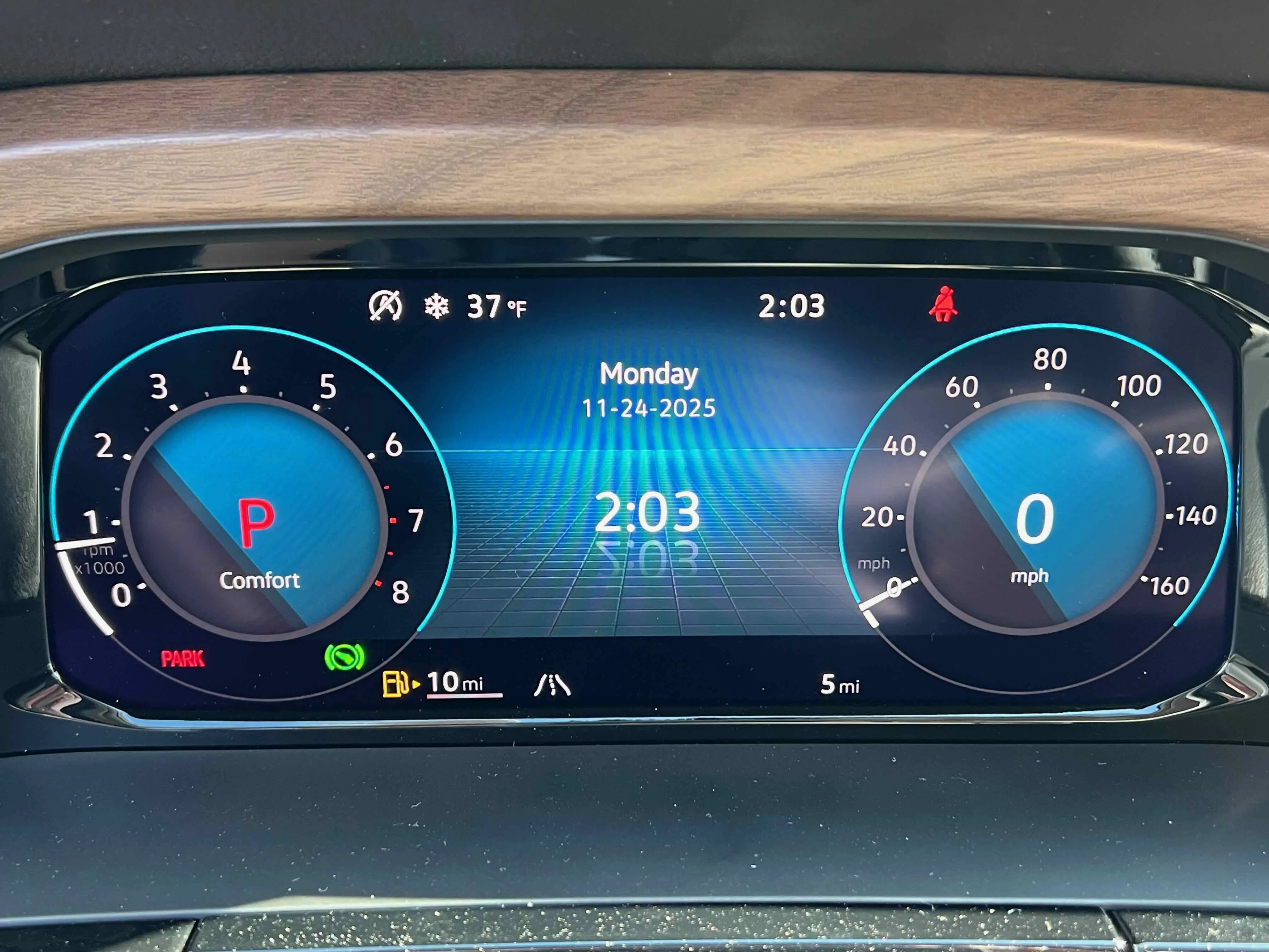New 2026 Deep Black Volkswagen 2.0T SE w/Technology image 31