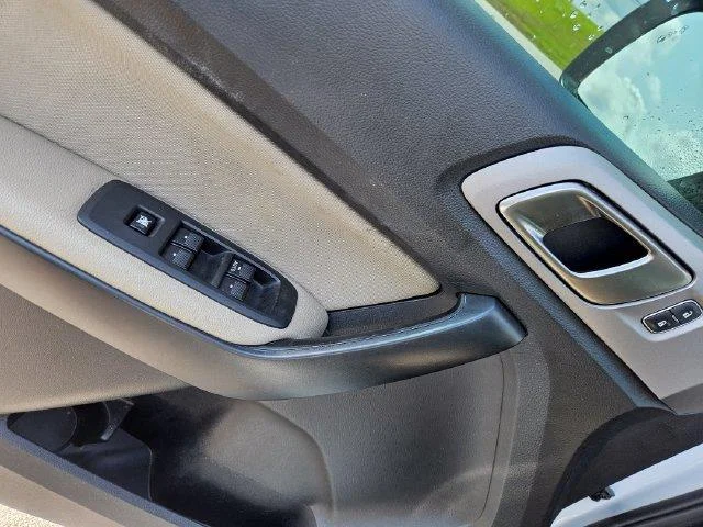 Used 2023 White Ford XL image 11