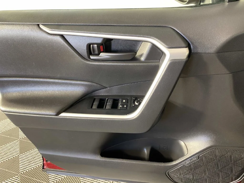 Used 2024 Pearl Toyota LE image 22