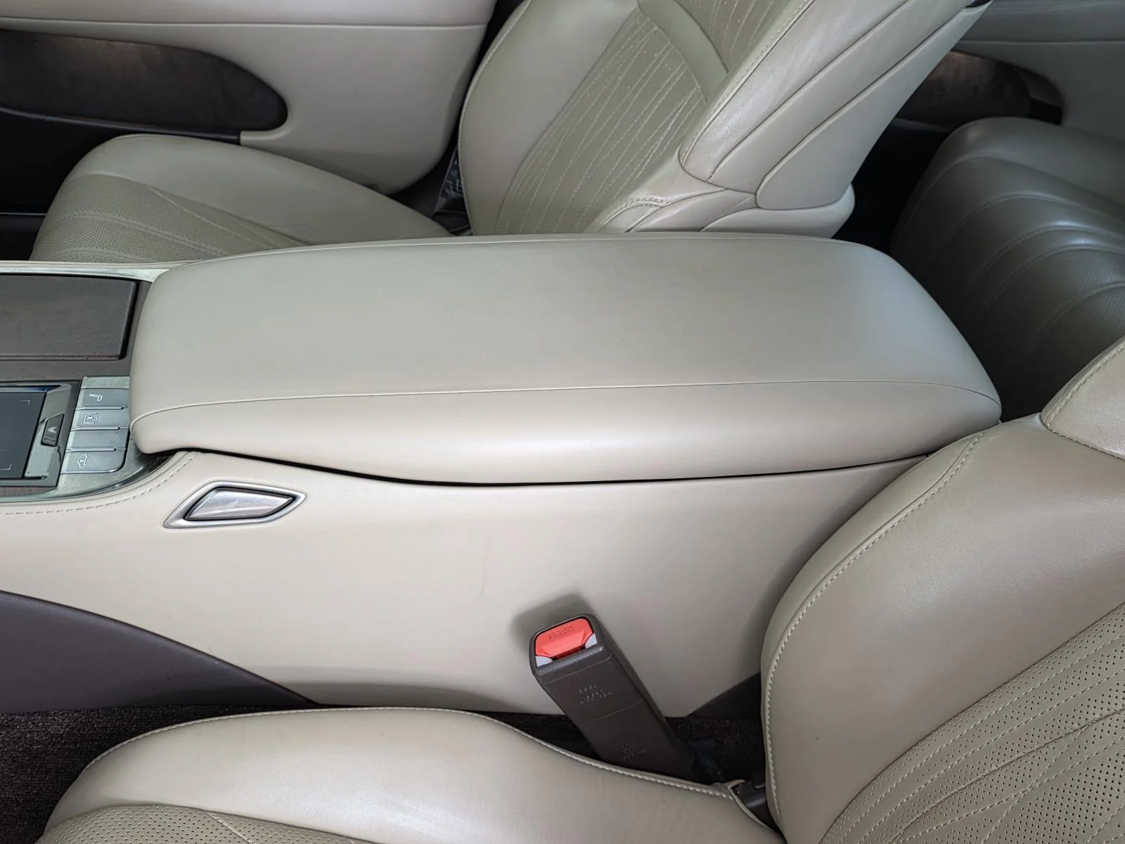 2020 Lexus LS Base - Photo 8