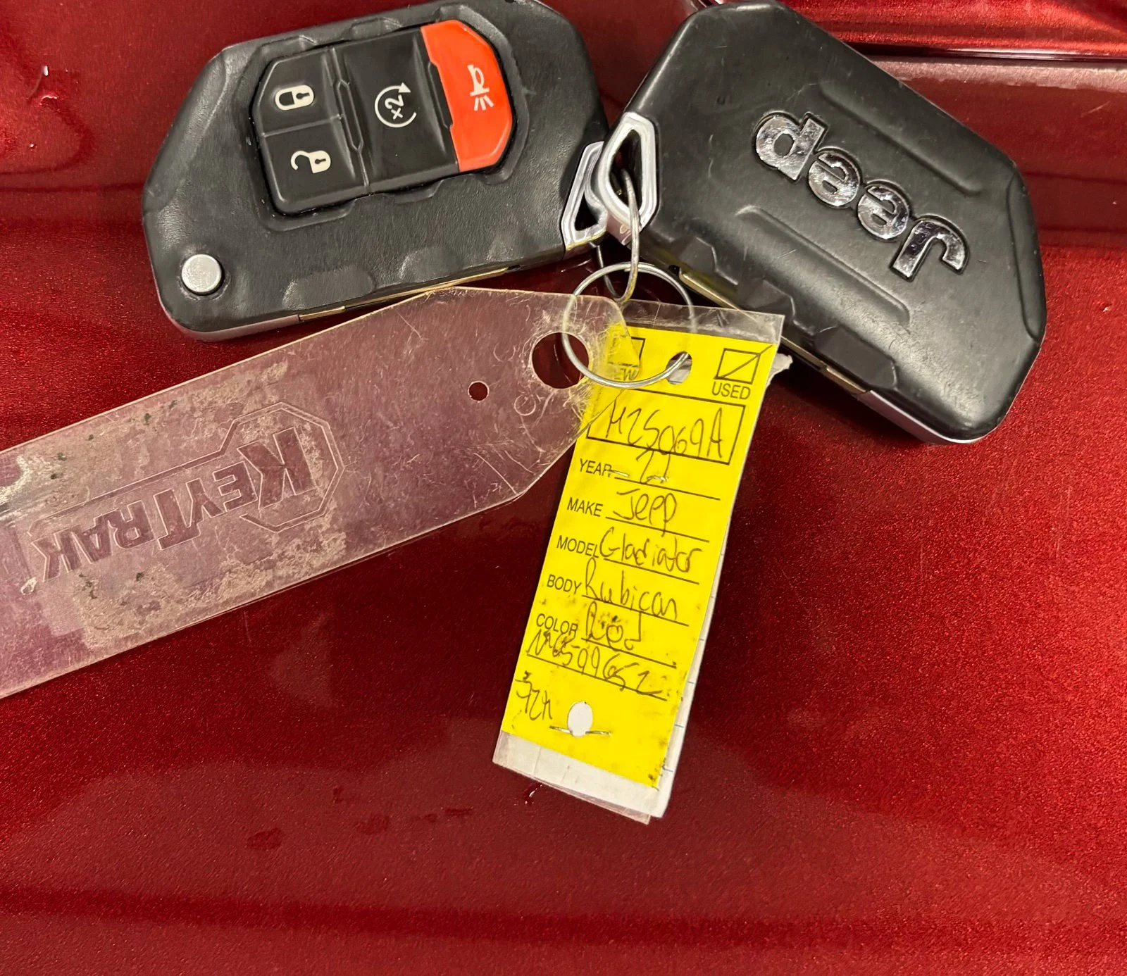 Used 2021  Jeep Rubicon image 27