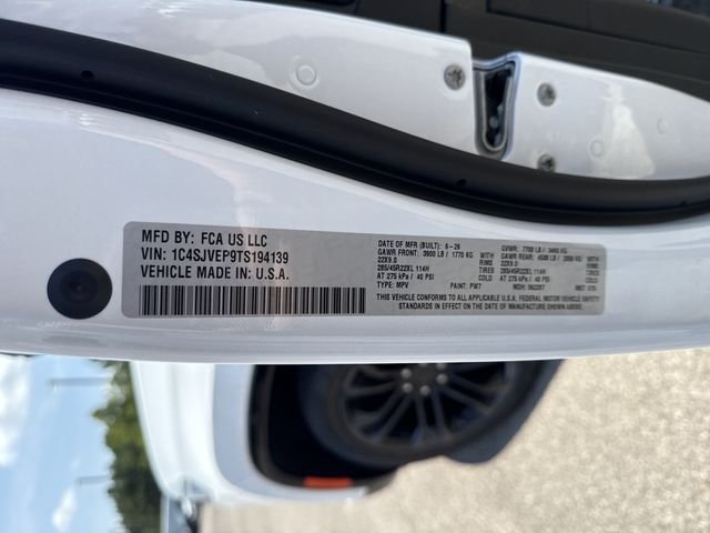 New 2026 White Jeep Summit Reserve image 32