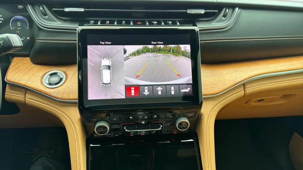 Used 2021 Silver Jeep Summit image 16