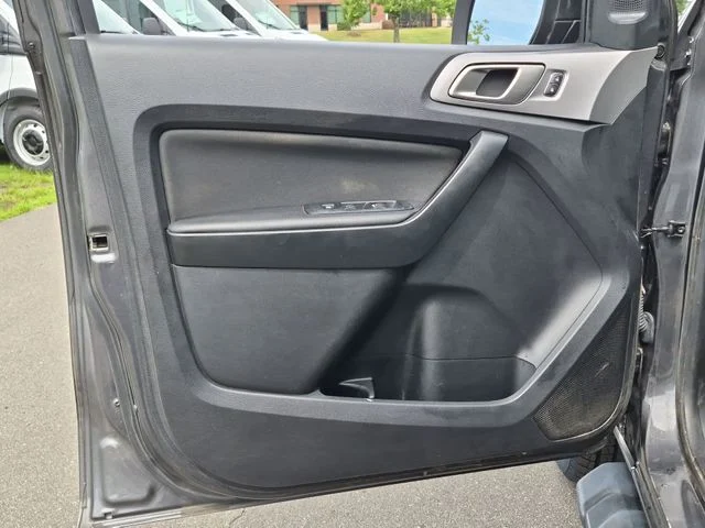 Used 2019 Gray Ford XLT image 19