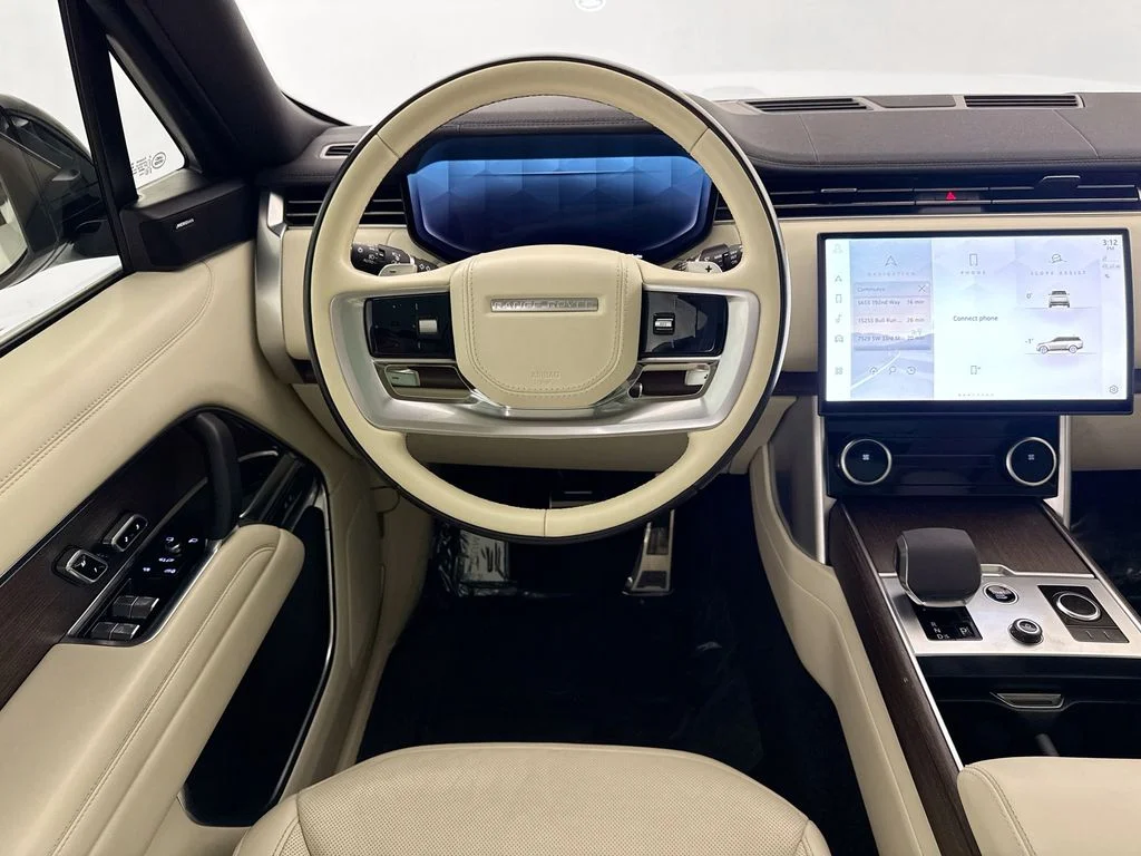 Certified Used 2023 White Land Rover SE image 22